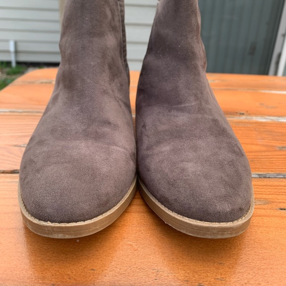 Women’s Brown dv (Target) Ankle booties size 7.5 - Picture 4 of 11